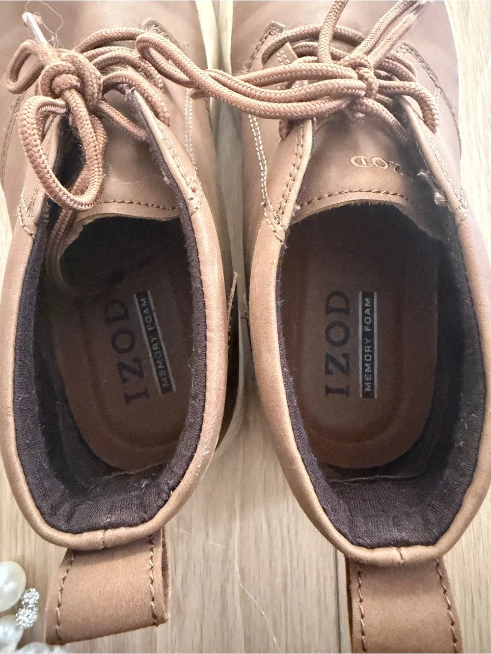 Izod Men's Brown Chukka Boots with White Sole